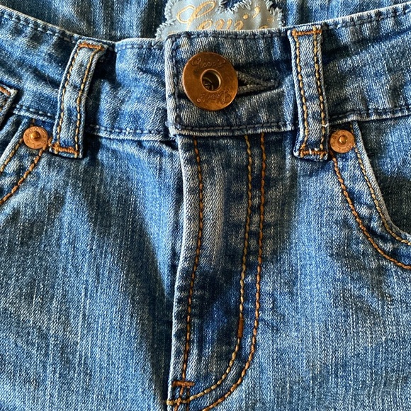 Levi’s girls jean shorts size 10 - Picture 3 of 13